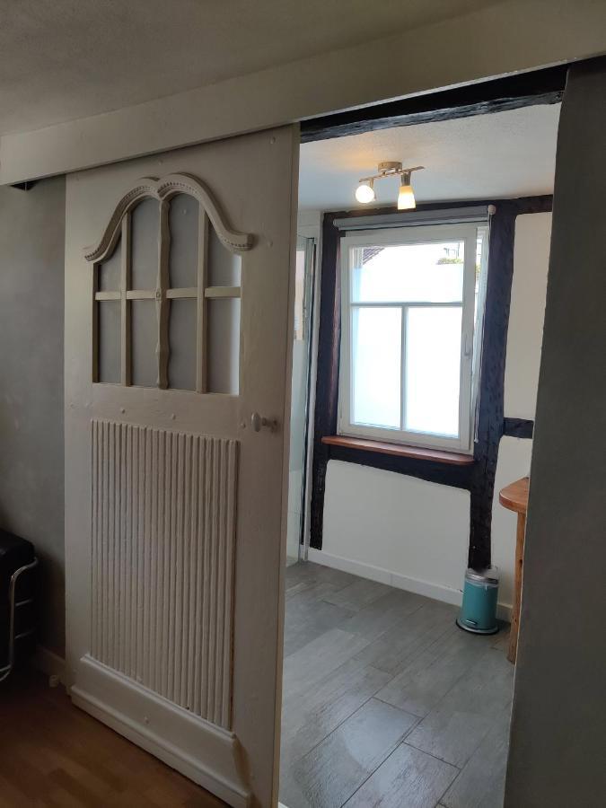 Gemuetliche Gaestezimmer In Einem Neu Sanierten Fachwerkhaus Sachsenheim Exteriér fotografie