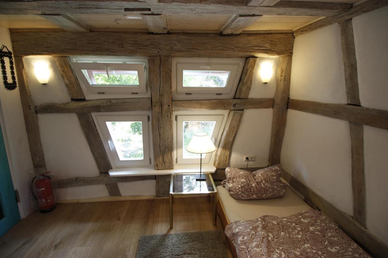 Gemuetliche Gaestezimmer In Einem Neu Sanierten Fachwerkhaus Sachsenheim Exteriér fotografie