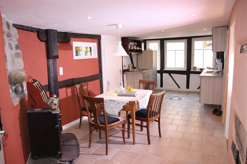 Gemuetliche Gaestezimmer In Einem Neu Sanierten Fachwerkhaus Sachsenheim Exteriér fotografie
